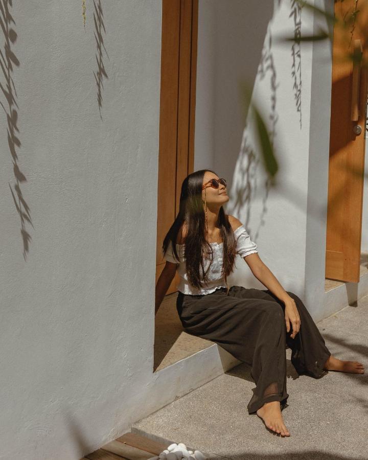 Tiga Studios - Adults Only Kuta  Exterior photo
